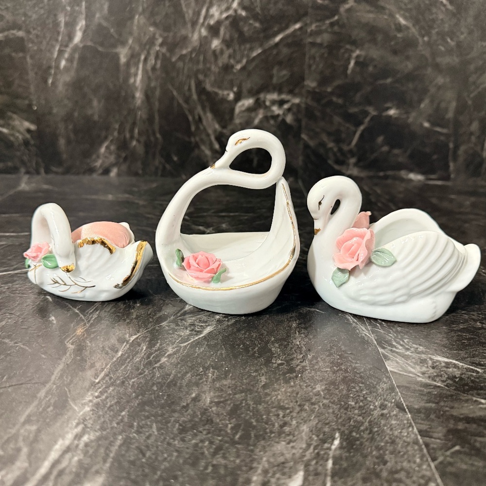 Decorative Swans Pin Cushion, Ring Holder and Dish - Picture 4 of 16